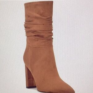 Nine West Woman’s Danner Ankle Boot Dark Natural Size 11M